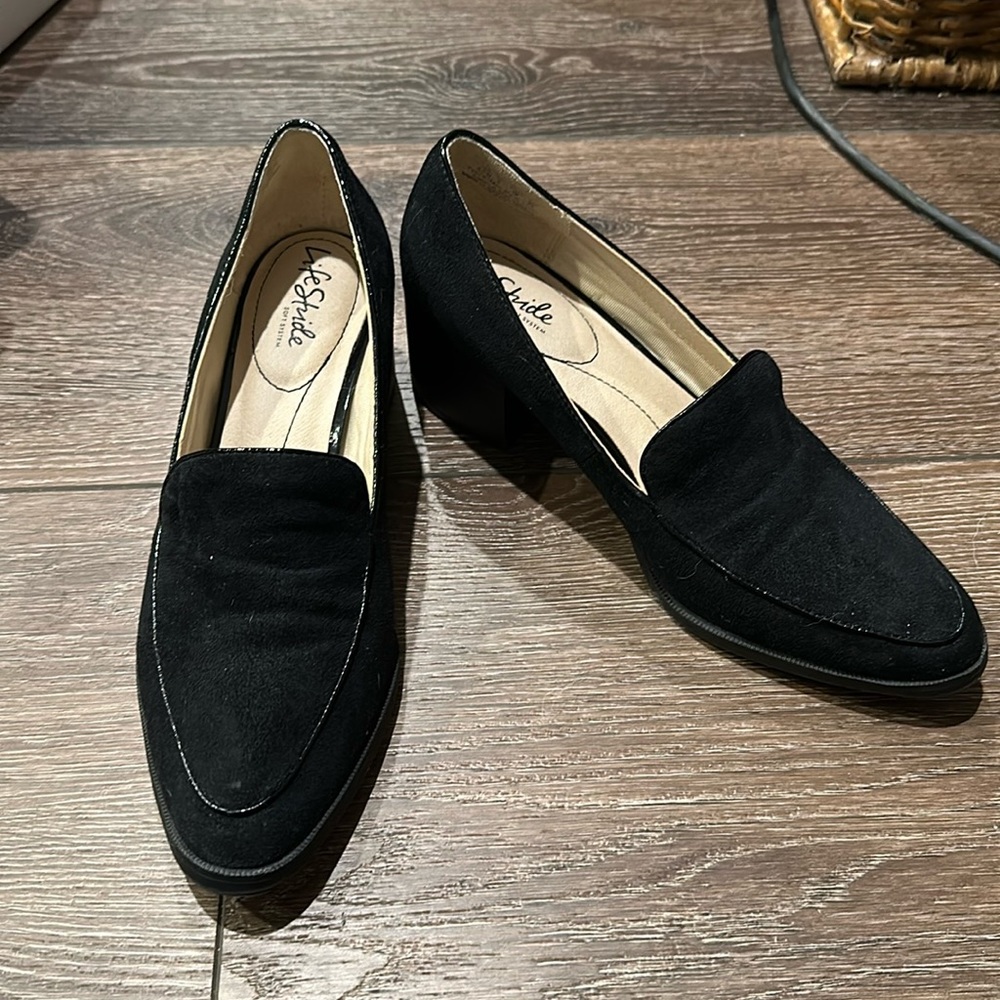 Heeled loafers